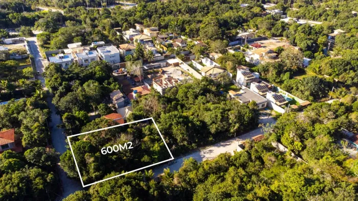 Terreno de esquina à venda no Corais do Arraial em Arraial dAjuda