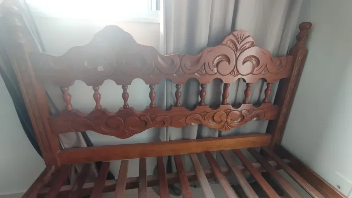 Cama de madeira Massaranduba - casal