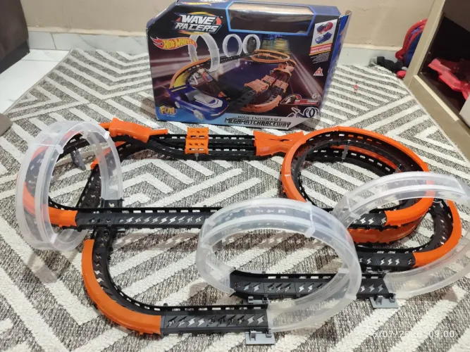 Pista Hotwheels Completa Semi-novo