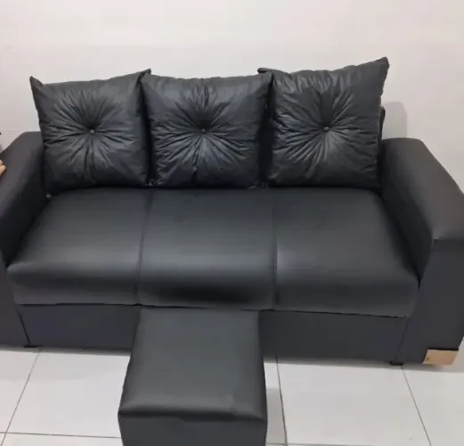SOFÁ DE COURO 3 LUGARES PRETO