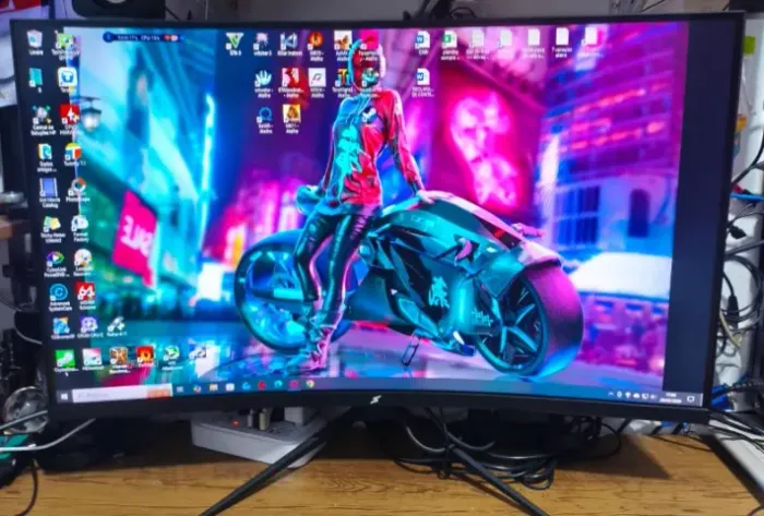 Monitor Gamer SuperFrame Curvo, 31.5 Pol, Full HD, 165Hz *Entrego *Parcelo
