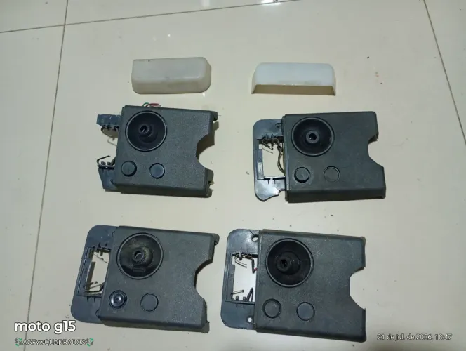Luz cortesia de teto GTI, GTS, GLS, gol, Parati, Saveiro, Voyage quadrados 