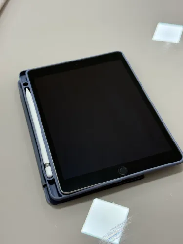 IPAD 10 GERAÇÃO PRATA EM PERFEITO ESTADO