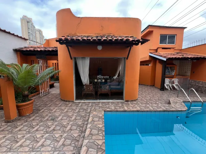 Casa para venda e a locação com 199m² e 3 vagas