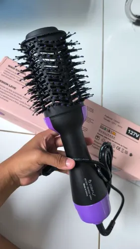 Vende-se escova secadora