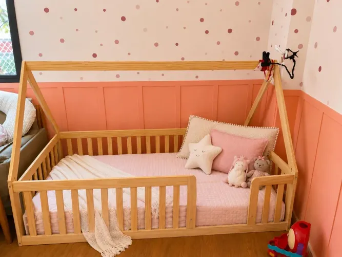 Cama infantil  com colchão 