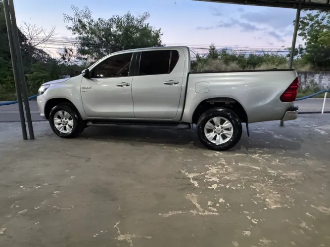 Toyota Hilux CD SR 4X2 2.7 16v/2.7 Flex Aut. 2018