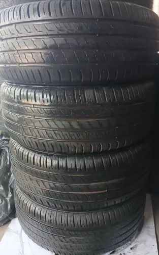 Vendo jogo de roda aro 17 com pneus furacão 5.po 100 