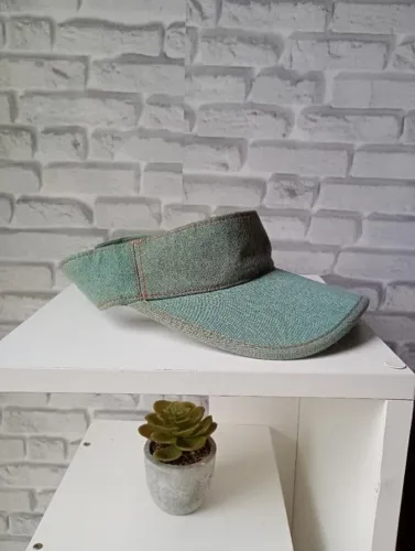 Viseira jeans verde claro