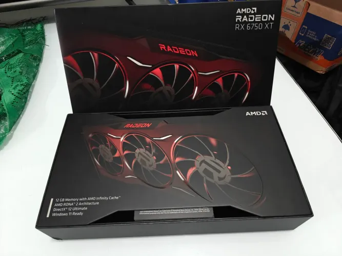 Placa de Vídeo XFX RX 6750 XT 12GB