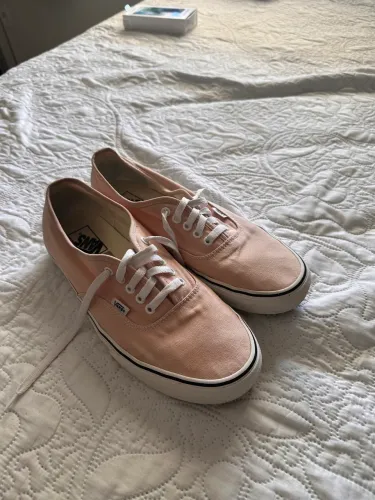 Tênis Vans Authentic 43