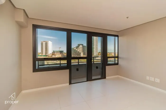 Sala comercial com 28m² no Parque Una com sacada - Pelotas/RS