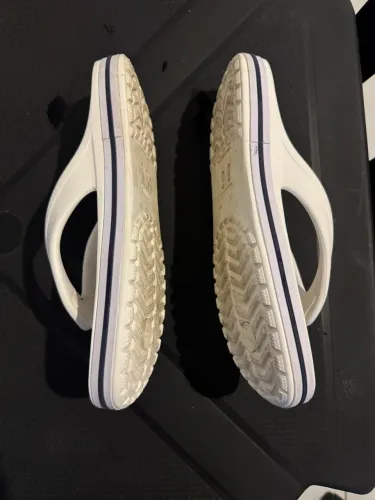 Chinelo Crocs BAYABAND FILP BRANCO