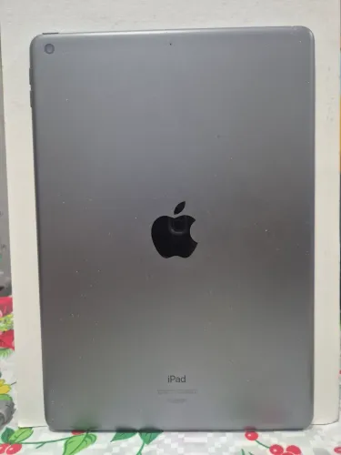 Vendo Ipad 7 Geração, 32 GB, Wi-Fi