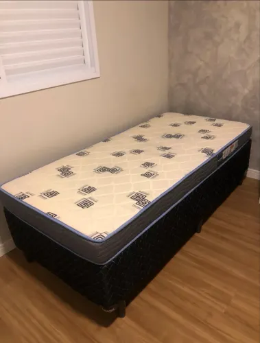 Cama box solteiro com colchão 