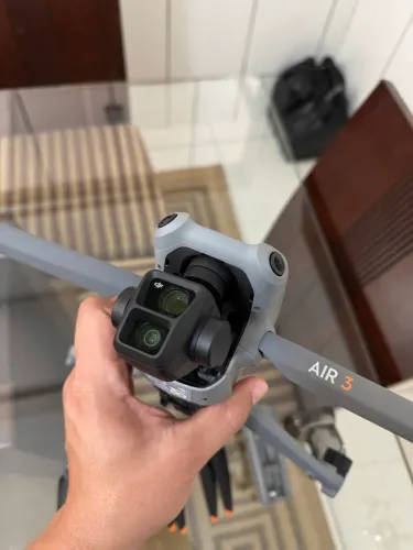 SOMENTE O DRONE DJI AIR 3 - IMPECÁVEL
