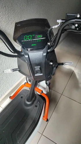 Parcelo no cartão de crédito!! Scooter elétrica 800 watts 1 mês de uso!!