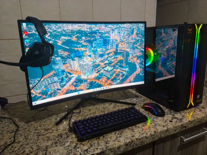 PC Gamer I5 9° - GT730 - Monitor 27 curvo - completo