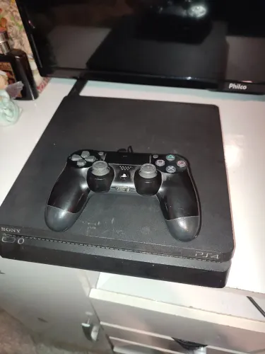 Ps4 slim 1tb
