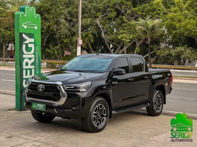 Toyota Hilux CD SR 4X4 2.8 TDI Diesel Aut. 2025