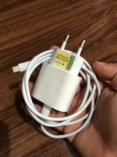 Carregador turbo pra iPhone 15