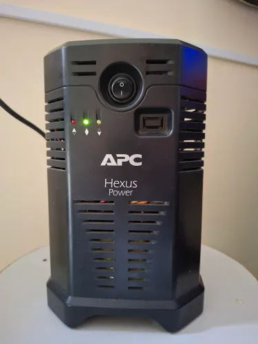 Estabilizador APC Hexus Power 500VA - Bivolt (Entrada 115V/220V) - 6 Tomadas