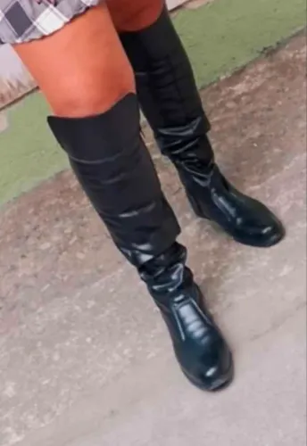 Bota cano alto usada 1 vez