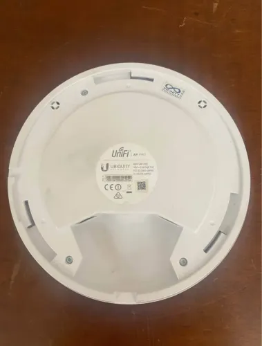Access point indoor Ubiquiti UniFi UAP-PRO branco
