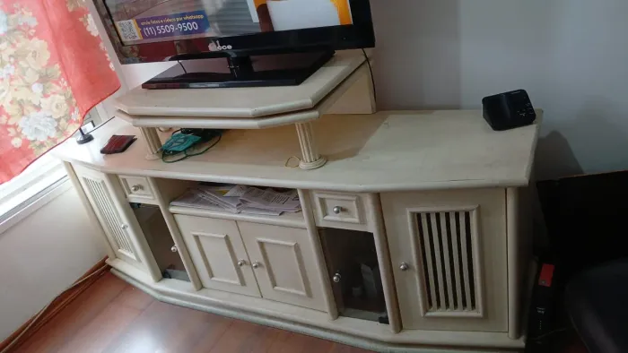 Vende-se Rack para TV