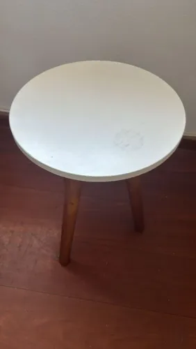 Mesinha de apoio