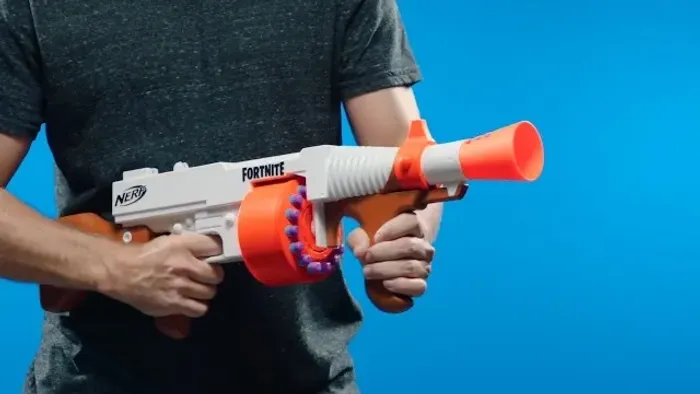 NERF Fortnite, Tambor Giratório, 15 Dardos Nerf, Inspirado no Jogo Fortnite