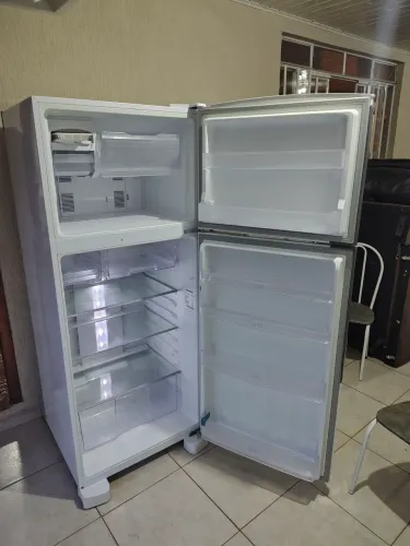 Geladeira Panasonic gigante 435 litros novinha zerada 