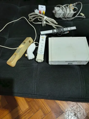 Nintendo Wii Completo + HD Externo + Adaptador HDMI (Pronto para Usar)