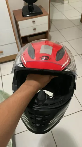 Capacete NORISK Japão, USADO POUCAS VEZES!