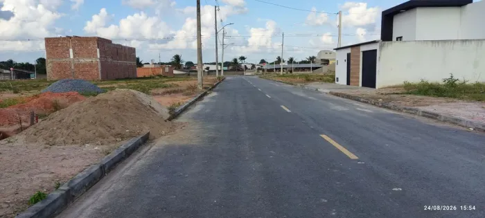 Terreno plano, bem localizado, parte alta.