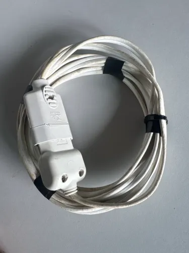 Extensão Elétrica 1 Tomada Reforçada Bivolt 10A 