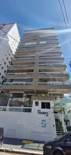 Apartamento a 100 metros do mar. 1 quarto, 1 banheiro social, sacada. Ocian