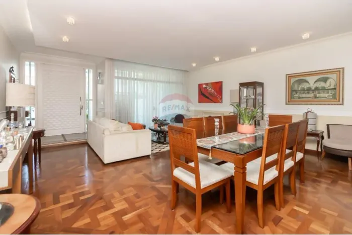 Casa de Vila em Santana