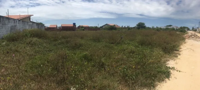Terreno à Venda no Centro de Paracuru