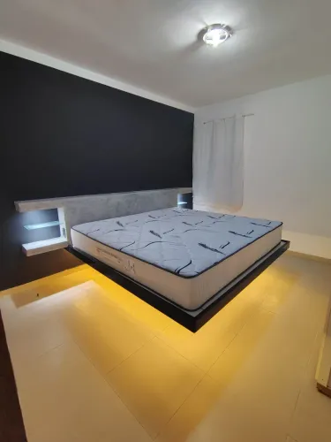 Móveis planejados e estantes em Dryawall.