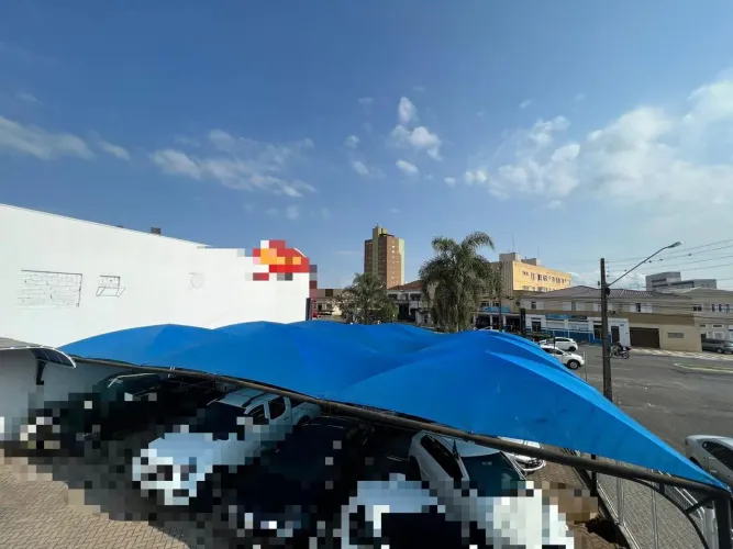 Cobertura com estrutura,para estacionamento,lava car ,mede 15×15 