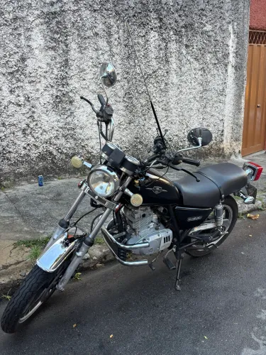 Suzuki Intruder 125 - 2011