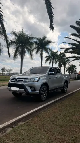 Toyota Hilux CD SRV 4X4 2.8 TDI Diesel Aut. 2018