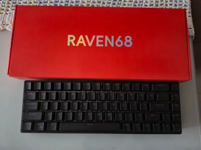 Teclado magnético Raven 68 8000hz