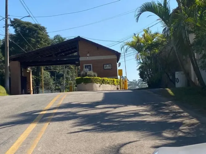 Terreno à venda em Cotia, Jardim Santa Paula, com 1890 m², Condomínio Santa Paula