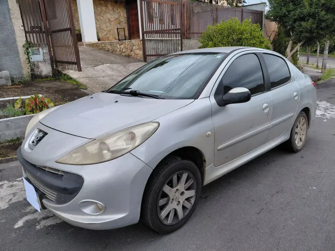 Peugeot 207 Sedan Passion XS 1.6 Flex 16V 4P AUT 2011