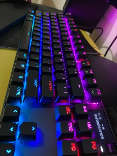 Teclado Ápex Pro TKL StealSeries