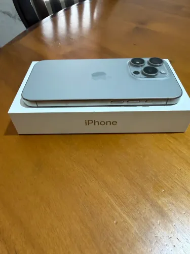 Iphone 15 Pro - Titânio Natural