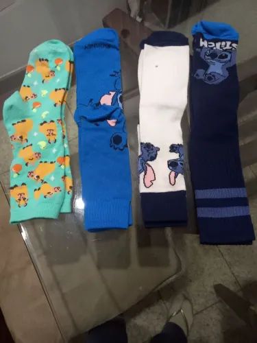 Meias infantis, 4 meias por 80 reais