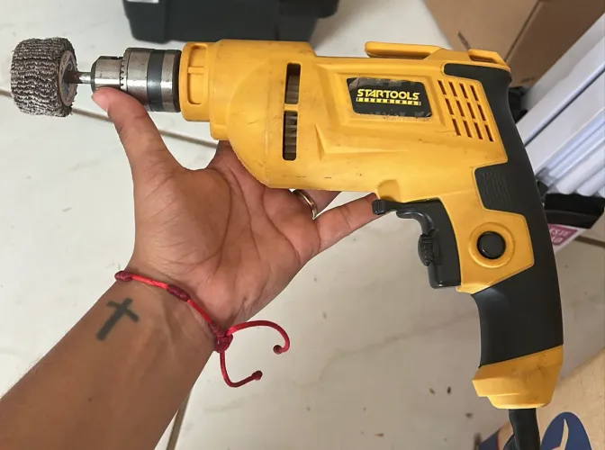Furadeira de Impacto Startools 600W
